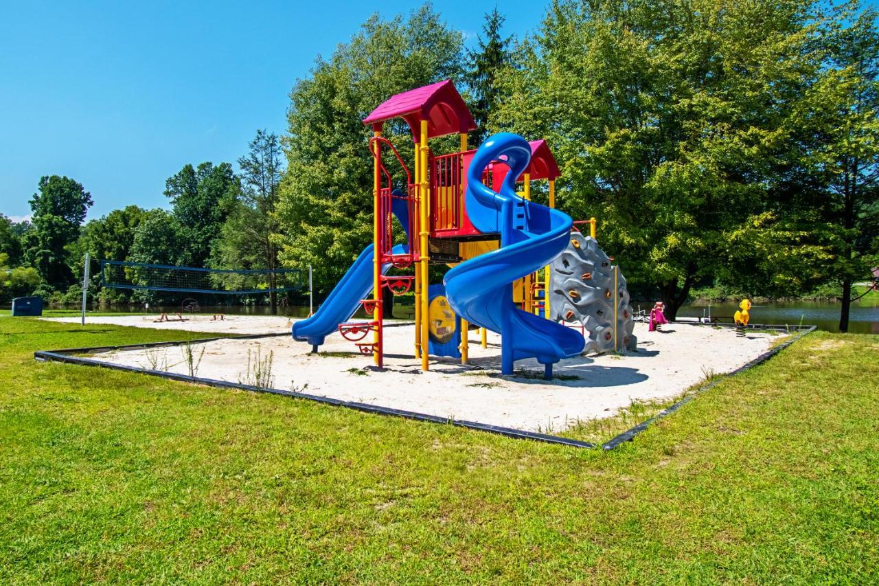 Hershey Camping Resort Loft Park Model 7 Mount Wilson Eksteriør bilde